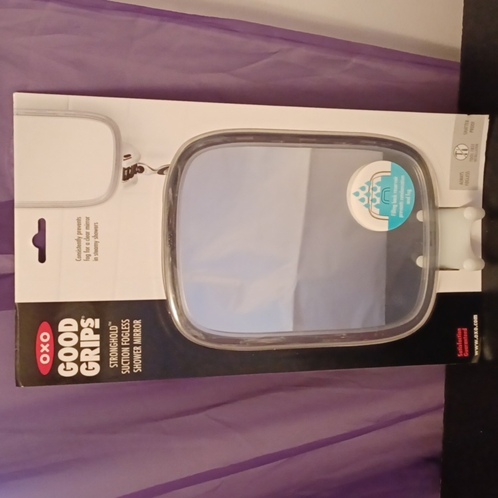 New OXO Good Grips Stronghold Suction Fogless Shower Mirror